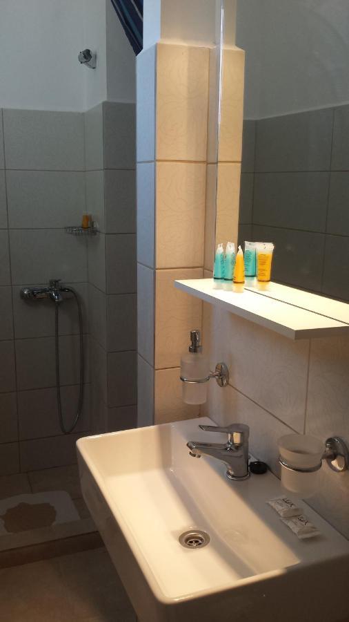 Eva Apartments Свороната Екстер'єр фото